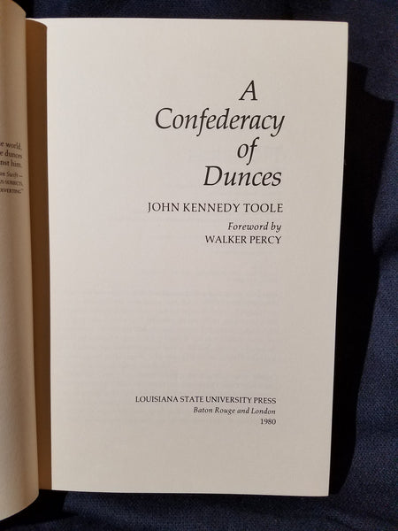 thumbnail image 2 of A Confederacy Of Dunces By John Kennedy Toole – Classic Humorous Fiction (Trade Paperback, 1994) Acceptable Condition 2 of 3